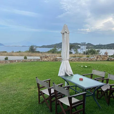بيت ضيافة Athos Bay