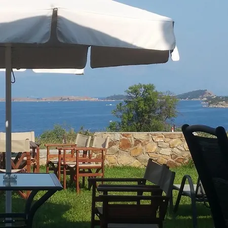 بيت ضيافة Athos Bay أمولياني