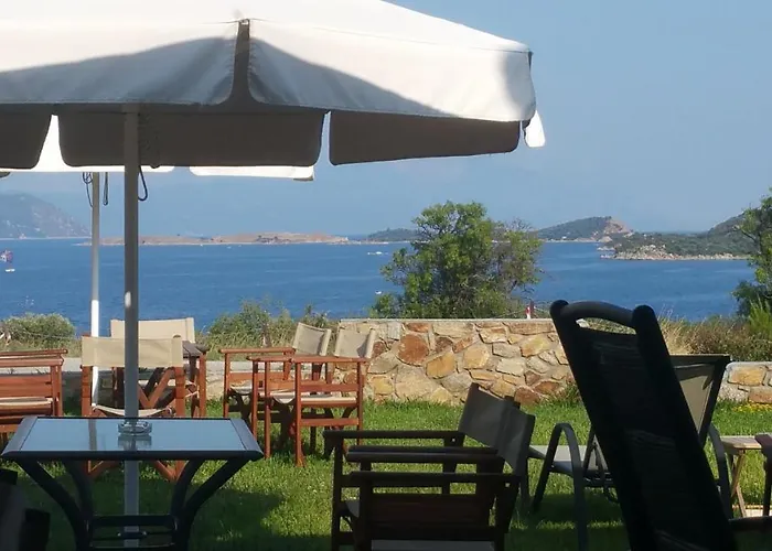 Πανσιόν Athos Bay Αμμουλιανή