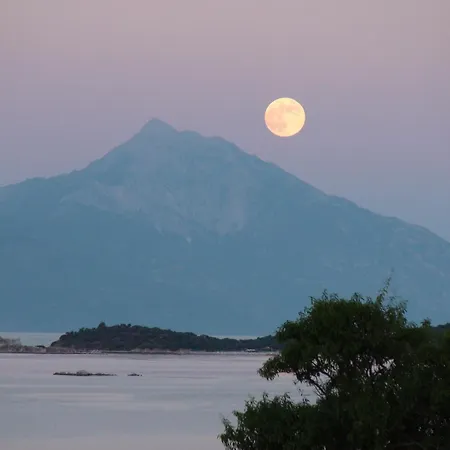 Konukevi Athos Bay Ammouliani